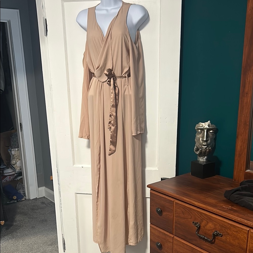 Elegant Beige Wrap kimono/ robe